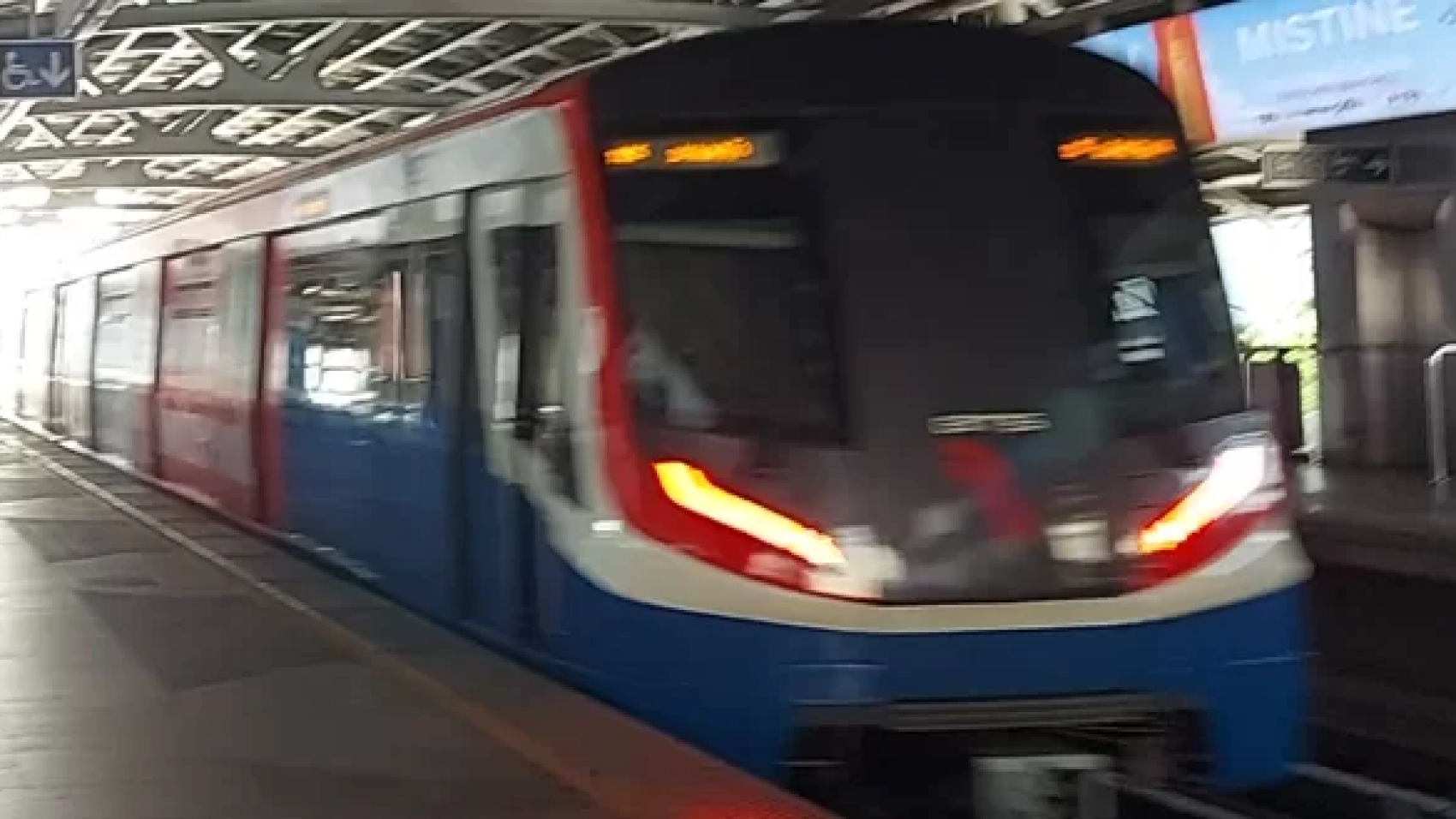 Bangkok train transportation