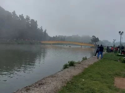 Mirik lake foot bridge