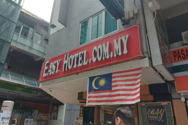 Easy hotel